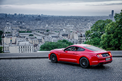 Ford Mustang GT.