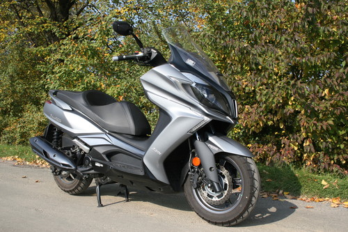 Kymco New Downtwon 350i.