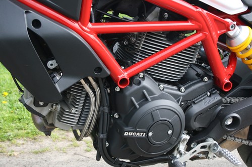 Ducati Monster 797.