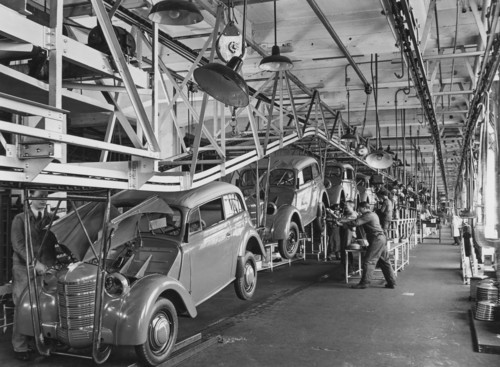Montage des Opel Kadett (1936).