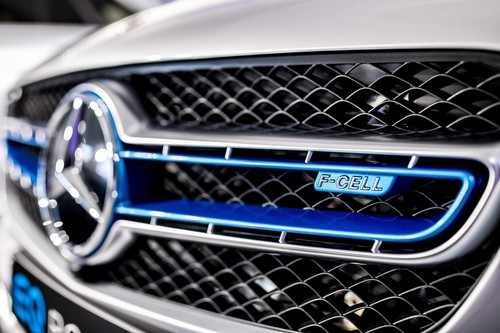 Mercedes-Benz GLC F-Cell.