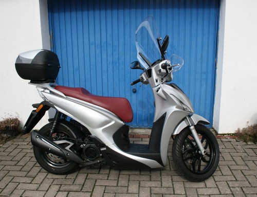 Kymco New People S 150i.