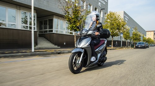 Kymco New People S 150i.