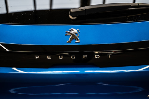 Peugeot 208.