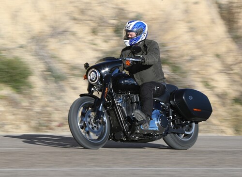 Harley-Davidson Sport Glide.