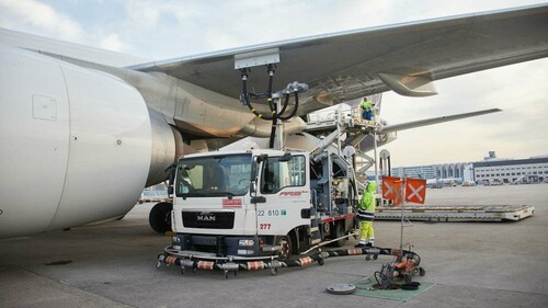 Noch ein Versuch: Sustainable Aviation Fuel wird vorwiegend aus Biomasseabfällen gewonnen.