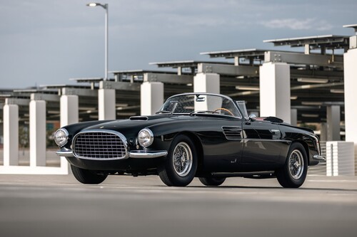 Wechselte bei der Auktion während der Monterey Car Week 2022 für 7.595.000 US-Dollar den Besitzer: 1954er Ferrari 375 America Vignale Cabriolet.