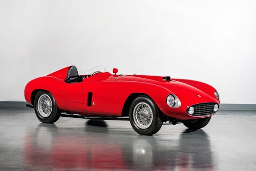 Wechselte bei der Auktion während der Monterey Car Week 2022 für 7,485 Millionen US-Dollar den Besitzer: 1953er Ferrari 375 MM Spider.