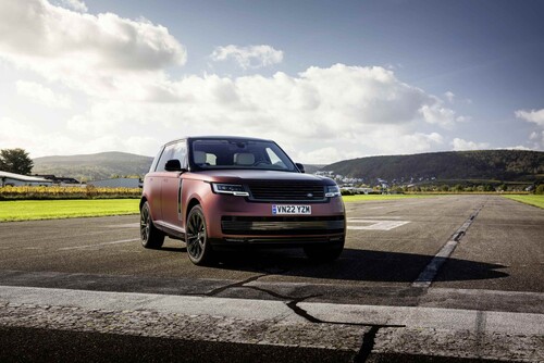 Klassensieger der Wahl „German Car of the Year 2023“: Range Rover. 