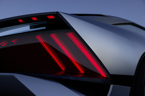 Peugeot Inception Concept.