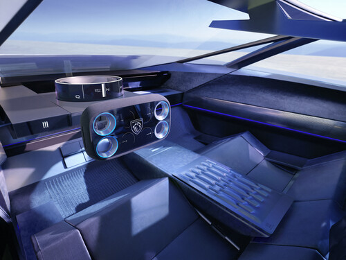 Peugeot Inception Concept auf der CES 2023.