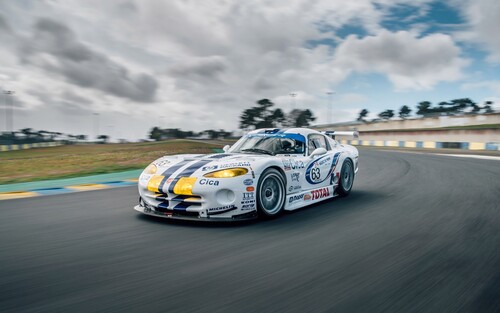 Wird in Le Mans im Rahmen der 100-Jahr-Feier des Rennens versteigert: 
1996er Chrysler (Dodge) Viper GTS-R (Schätzwert: 600.000 bis 700.000 Euro).