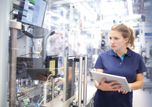 Künstliche Intelligenz hilft bei der Qualitätssicherung im Bosch-Werk in Ansbach. 