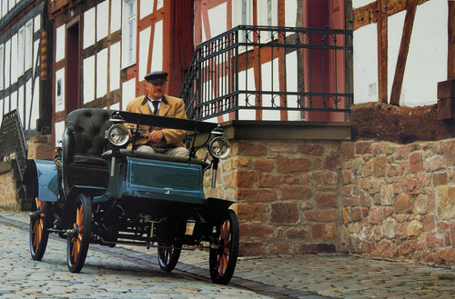 Das erste Auto made in Rüsselsheim: der Opel Patent Motorwagen System Lutzmann (1899).