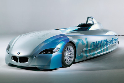 25 Jahre BMW Forschung und Technik GmbH: Weltrekord mit einen Wasserstoff-Verbrennungsmotor (2004).