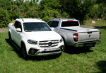 Mercedes-Benz X-Klasse und Renault Alaskan.