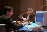 Garry Kasparow (rechts) hatte im Kampf gegen Deep Blue keine Chance.