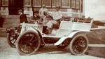 Stanley White am Steuer seines Panhard 1903.