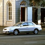 Mitsubishi Carisma (1996).