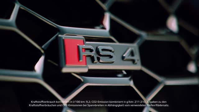 Trailer: Audi RS 4 Avant.