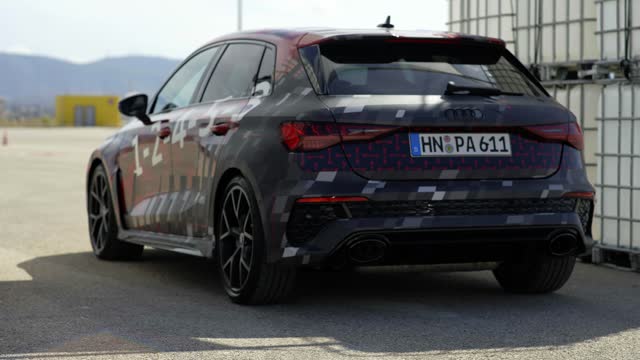 Audi RS 3 im Drift.